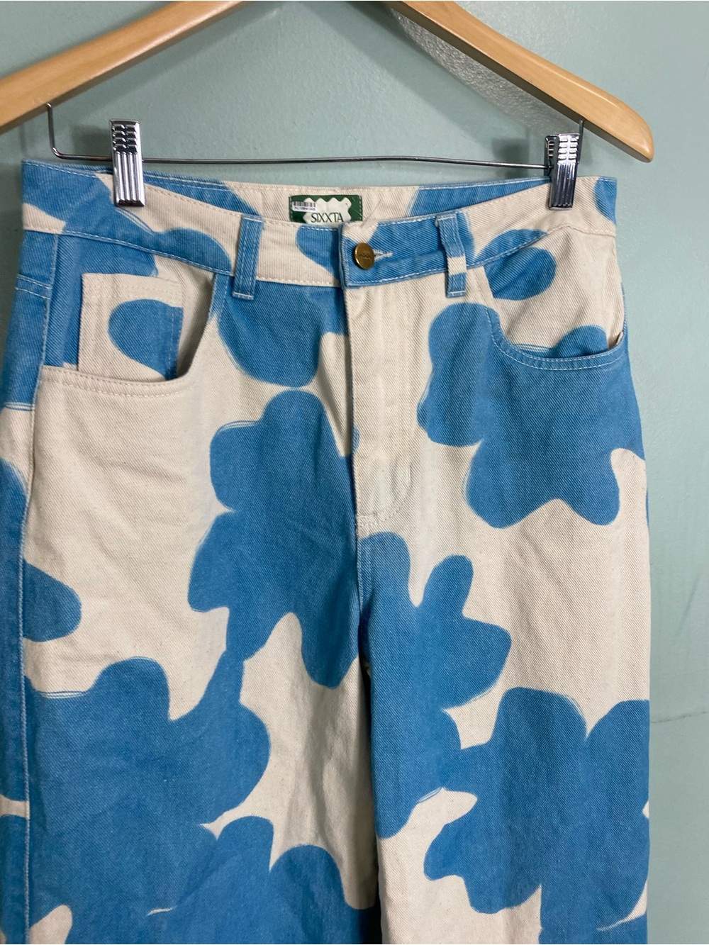 SIXXTA Lucky Blue Chill Jeans Cow Print Blue Creme Size 8 - Picture 2 of 5